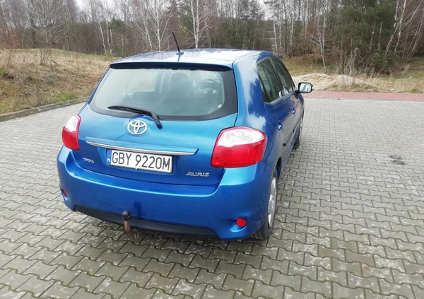 Toyota Auris cena 16667 przebieg: 225000, rok produkcji 2010 z Miastko małe 529